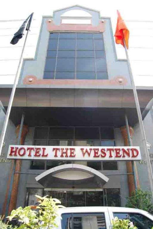 Hotel The Westend Ahmadábád Exteriér fotografie