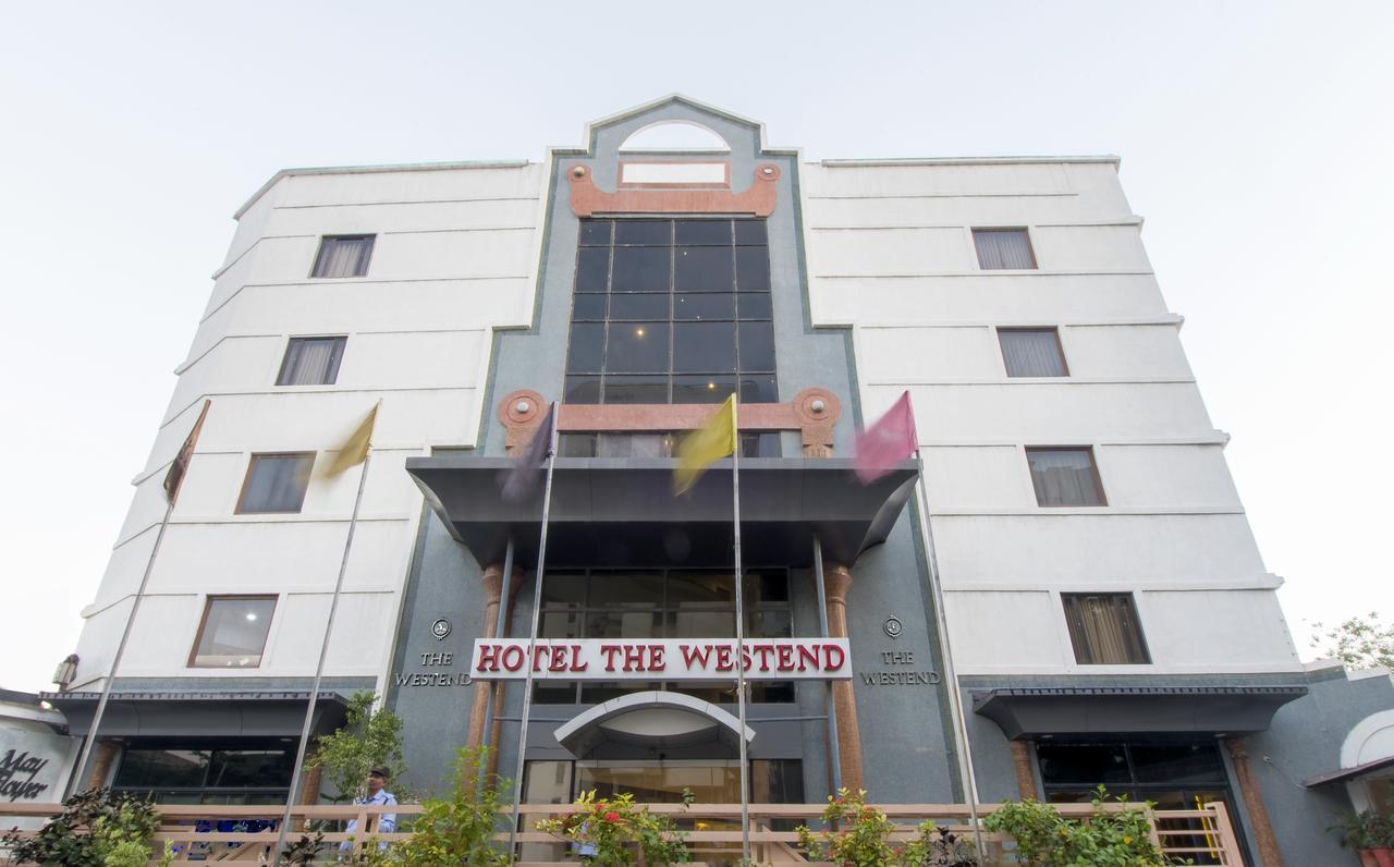 Hotel The Westend Ahmadábád Exteriér fotografie